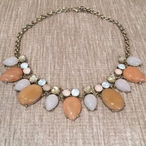 HOST PICK!! 🌼Statement Necklace🌼